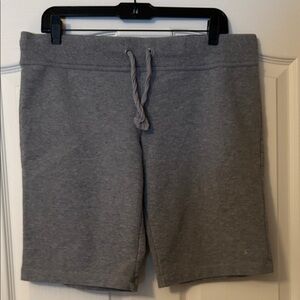 Danskin Women's Gray Athletic Shorts size L